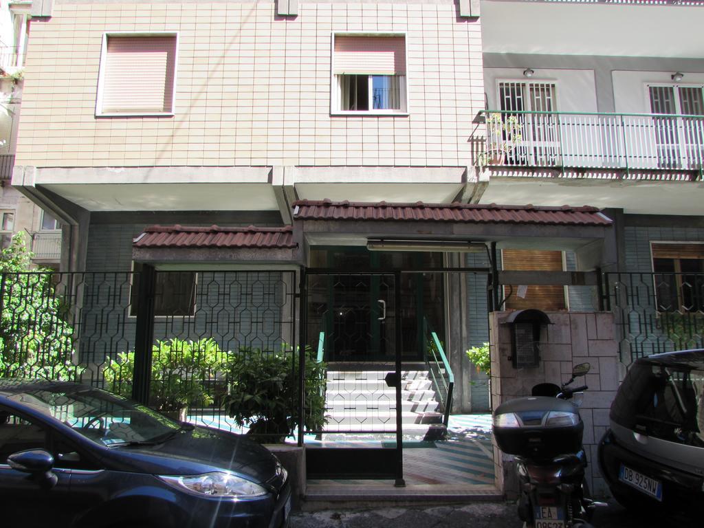 Dimora Nini Villa Napoli Exterior foto